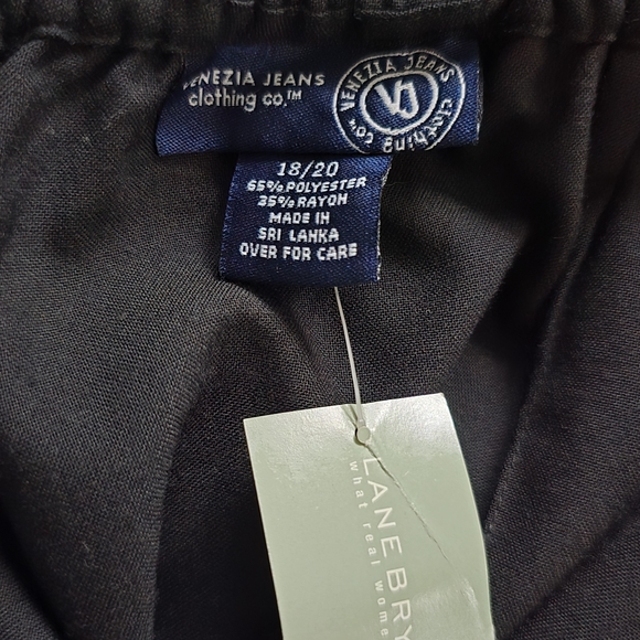 Venezia By Lane Bryant Women's Asymmetrical Skirt 18/20 NWT - Picture 2 of 4